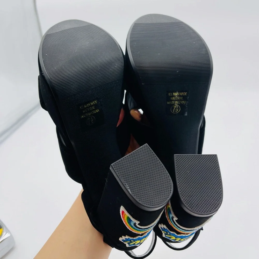 NEW BLACK MULTI STRAP HEART STAR RAINBOW PATCH SUEDE FELT PLATFORMS